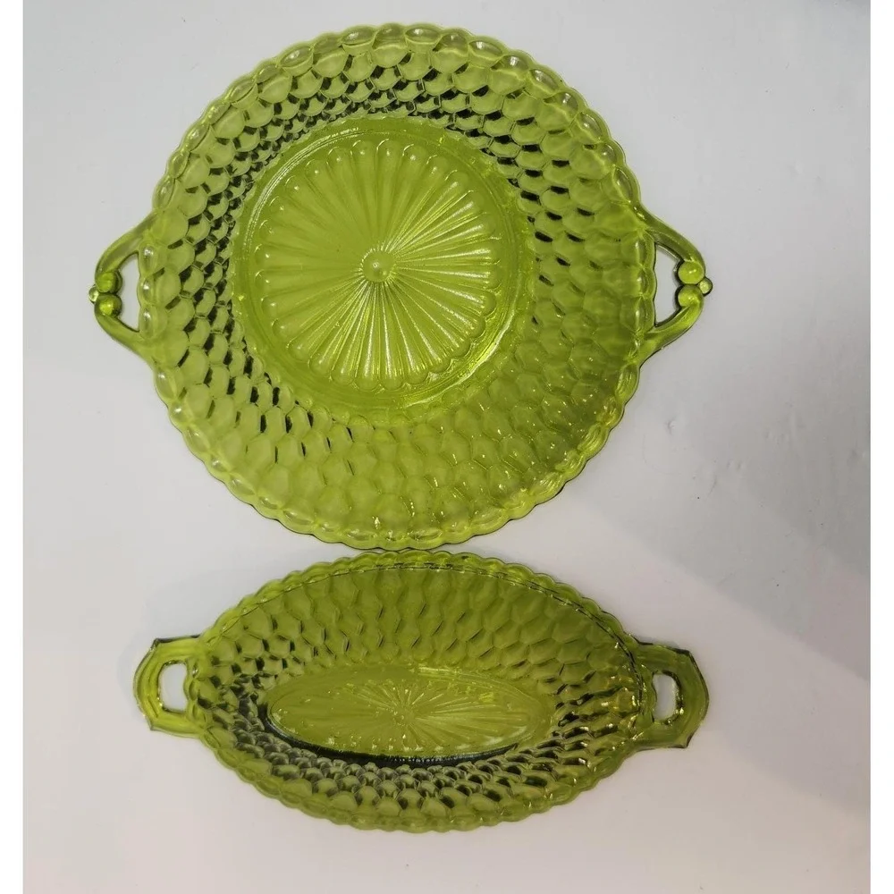 Indiana Glass Co. items shown
